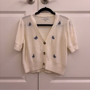 Short sleeved sweater